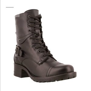 Taos Crave combat boots in Grey